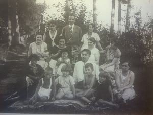Brzuchowice ok. 1930 r z rodziną Hartlów